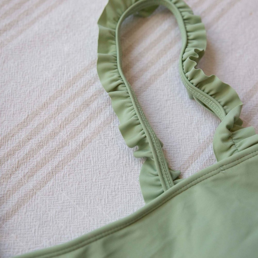 Shein Ruffle Strap Bikini Top Size M - Picture 3 of 7